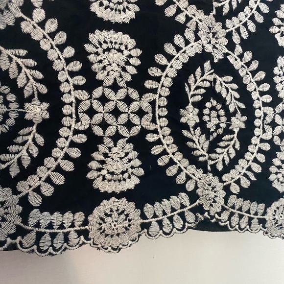 Entro Dress - Picture 4 of 5